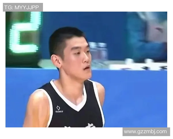 何文炜抢篮板一抢四展现中锋潜质，助U18广东男篮夺冠